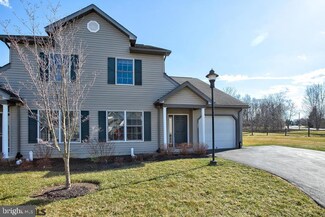 141 Winchester Ct Unit 141, State College, PA 16801