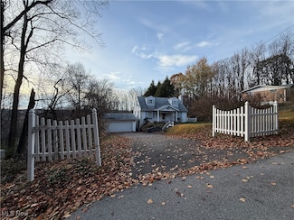 411 Fairview Heights Dr, Toronto, OH 43964