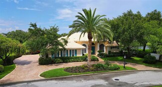 4241 Palacio Dr, Sarasota, FL 34238