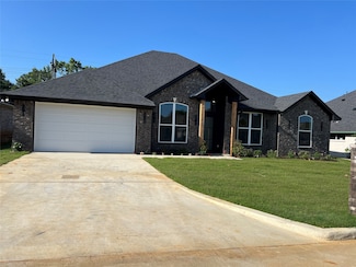 2510 Windmill Ln, Longview, TX 75601
