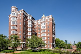 20 Chapel St Unit C506, Brookline, MA 02446
