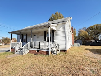 624 N Juniper Ave, Kannapolis, NC 28081
