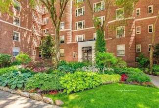 69-09 108th St Unit 2O6, Forest Hills, NY 11375