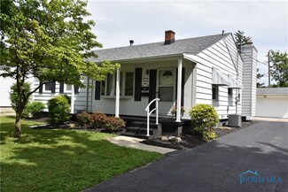 1374 June Dr, Maumee, OH 43537