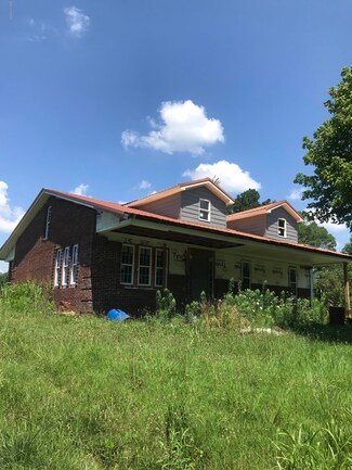 1405 Stockholm Rd, Mammoth Cave, KY 42259