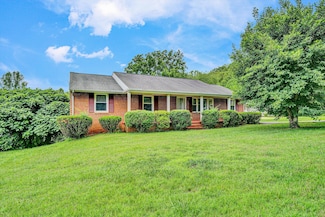 380 Lakeshore Terrace Rd, Hardy, VA 24101