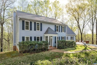 2710 Willow Oak Cir, Charlottesville, VA 22901