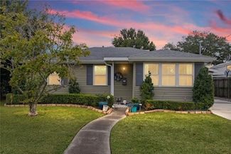 1121 Evergreen Dr, Gretna, LA 70053