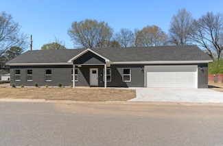 921 Banner St, Benton, AR 72015