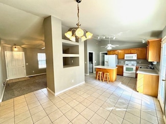 15 Stowehead Ln, Bella Vista, AR 72714