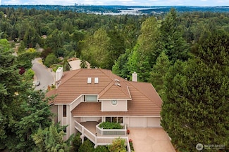 4811 Somerset Dr SE, Bellevue, WA 98006