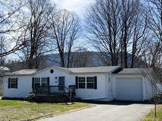 7 Elm St, Bristol, VT 05443