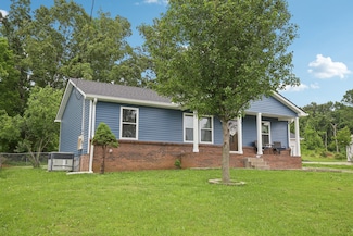 976 Long Beech Dr, Clarksville, TN 37042