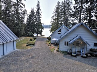 1061 E Mason Lake Dr E, Grapeview, WA 98546