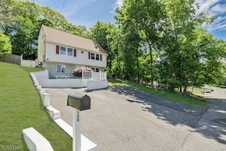 546 Atlas Rd, Landing, NJ 07850
