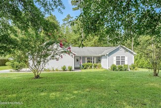 223 Oakmont Dr, Hampstead, NC 28443