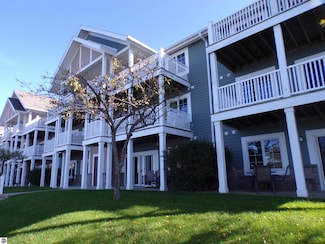 1246 Sunnyside Dr Unit 206 WK 1, Cadillac, MI 49601