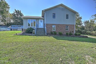 142 Fairhaven Rd, Johnson City, TN 37601