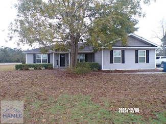 586 Caleb Cir, Jesup, GA 31545