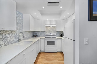 271 SW South River Dr Unit 204, Stuart, FL 34997