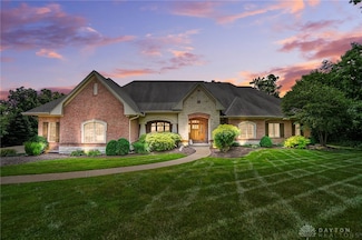 8179 Overlook Ct, Springboro, OH 45066
