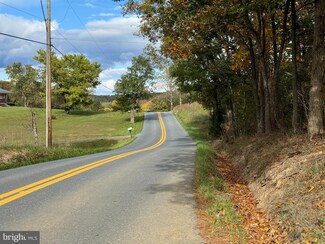 14015 Winchester Grade Rd, Berkeley Springs, WV 25411