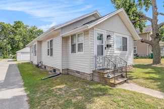 2612 Milburn Blvd, Mishawaka, IN 46544