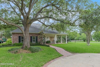 323 Bacque Crescent Dr, Lafayette, LA 70503