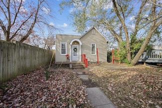 4838 Goethe Ave, Saint Louis, MO 63116