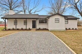2369 Covington Rd, Ward, AR 72176