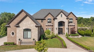 3888 Thatcher Dr, Rochester Hills, MI 48309
