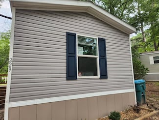 229 Bristol Dr, Hampton, GA 30228