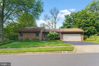 8809 Burbank Rd, Annandale, VA 22003