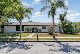 380 N 2nd St, Cocoa Beach, FL 32931