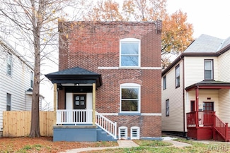 6212 Virginia Ave, Saint Louis, MO 63111