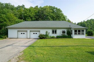10750 Matteson Corners Rd, Holland, NY 14080