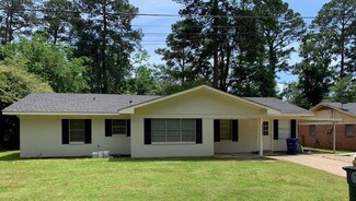 1205 Virginia Ave, Natchitoches, LA 71457