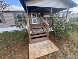 340 Mourning Dove, Floresville, TX 78114