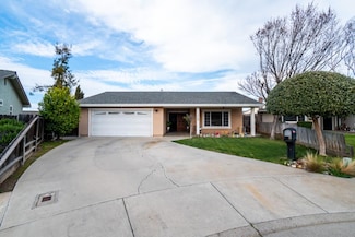 1260 Heather Glen Cir, Hollister, CA 95023