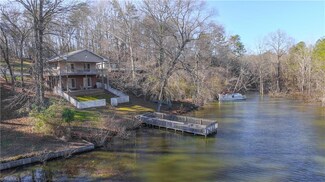273 Lake Forest Dr, New London, NC 28127