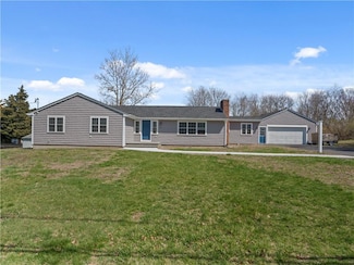 21 Overhill Rd, Warren, RI 02885
