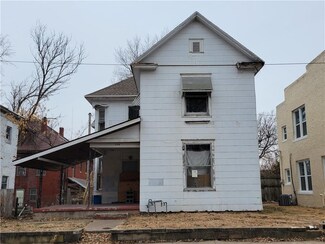 308 N 18th St, Saint Joseph, MO 64501