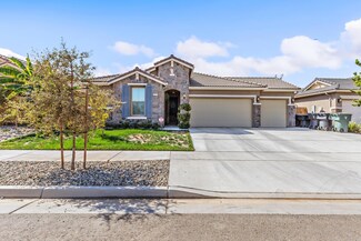 3213 N Elm St, Visalia, CA 93291