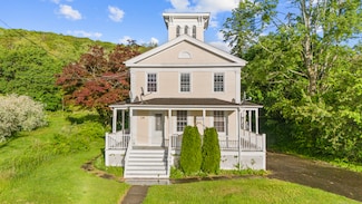 19 Elm St, Ansonia, CT 06401