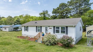 35478 Wallace Ln, Quinby, VA 23423