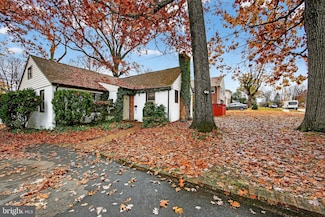 31 Barren Rd, Newtown Square, PA 19073