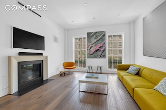 440 W 20th St, New York, NY 10011