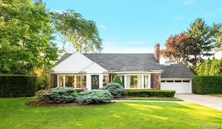 32055 Beverly Ct, Beverly Hills, MI 48025