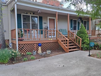 6452 Conant Ln, Chincoteague Island, VA 23336