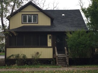 214 Water St, East Dundee, IL 60118